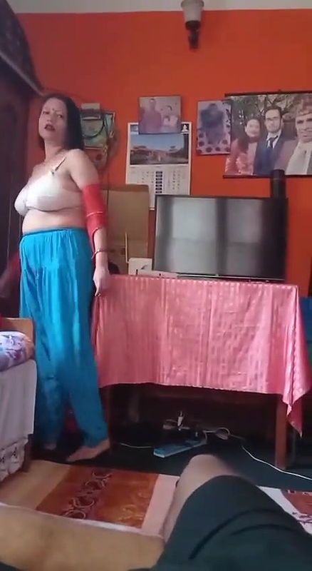 Tanker Mom Changing Clothes In Front Of Her Son 016