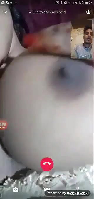 ladki ne vc mein bf ko chuche dikhayi