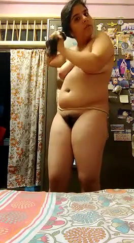 nangi ladki nachi