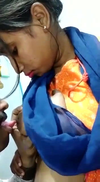 Office manager sucking boobs of his staff