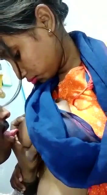 Office manager sucking boobs of his staff