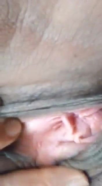 Indian pink pussy hole show Indian MMS