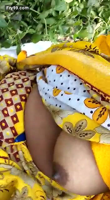 Randi with client outdoor with clear hindi talking