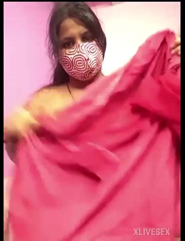 Desi busty aunty webcam show big ass hole