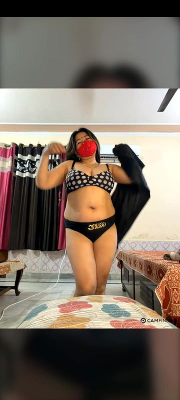 88pink Looking very sexy in bra Nepali randi bhabhi