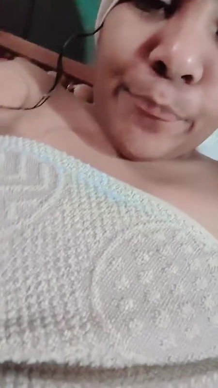 after bath pussy rubbing aunty