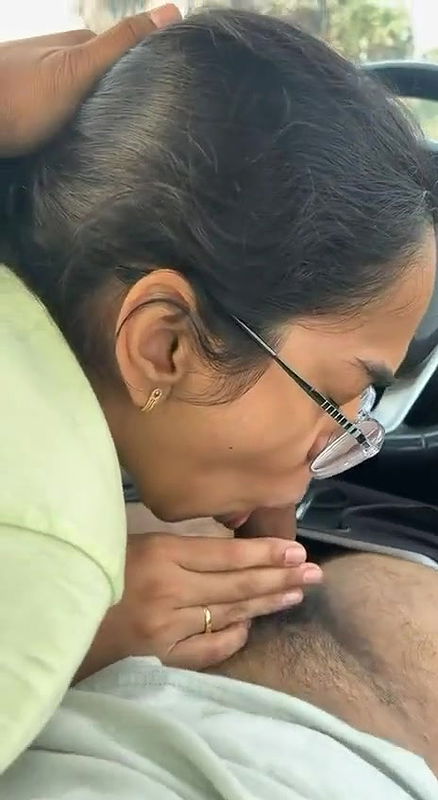 sexy indian horny girl blowjob in car