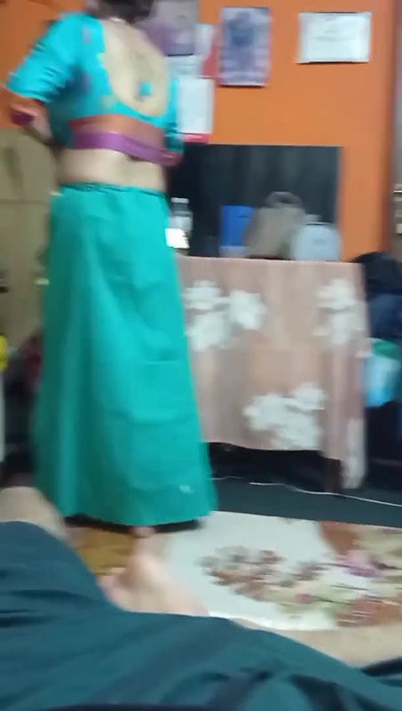 bigboob sexy milf mom changing front of her son part 1