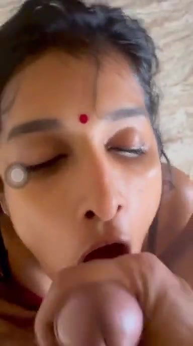 desi wife giving a good bj with tight hand grip and cum on face
