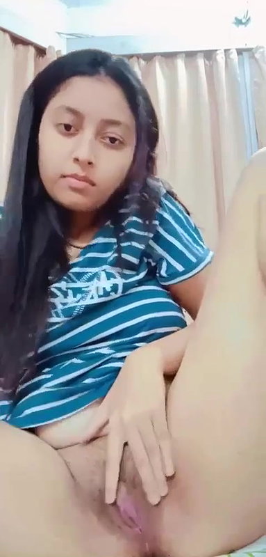 horny indian gf showing pussy clip update