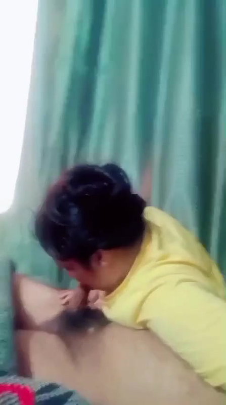 horny punjabi babe giving bj