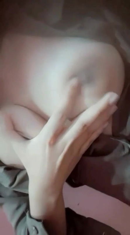 Sexy Figure Girl Showing