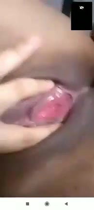 gf ne vc mein boob or pussy dikhayi