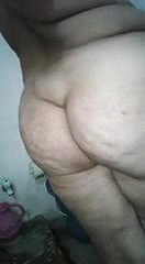 moti bahbhi ne bathroom mein nangi video