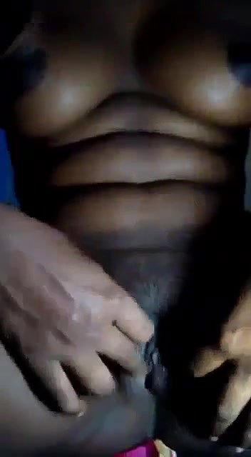 youn gdehati girl nude show
