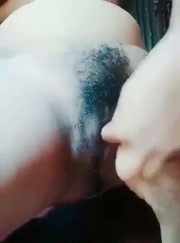 jhat wali ladki ne choot ragdi