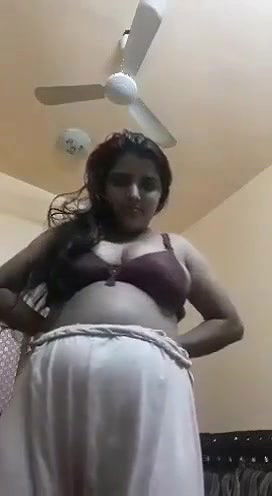 bahbhi pussy rubbing