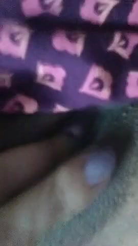 boob show and pussy fingering