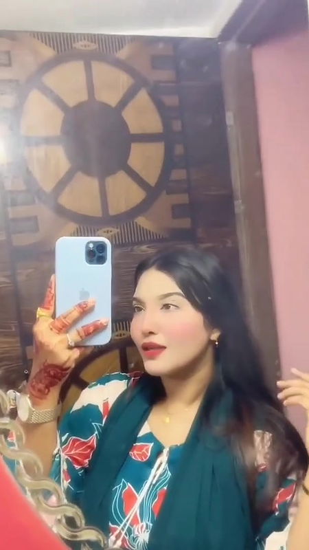 chubby web cam girl nude show