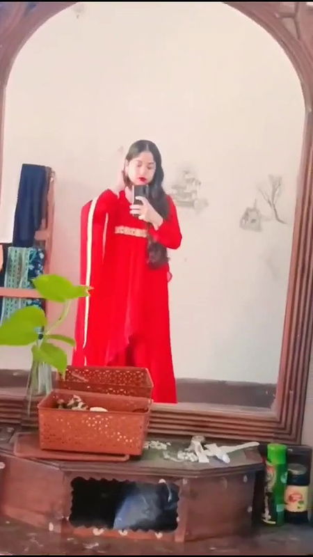 hot desi girl nude show