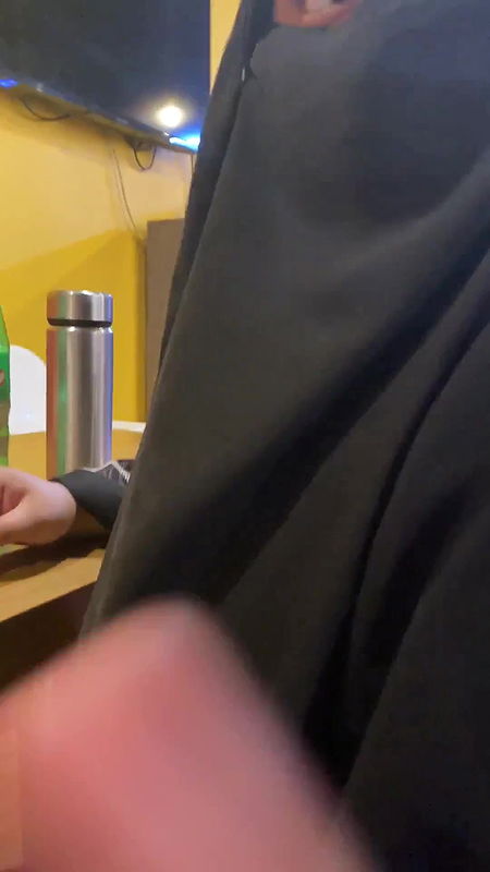 Karachi Hijabi Lover BJ In Restaurant