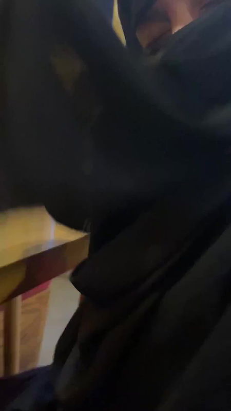 Karachi Hijabi Lover BJ In Restaurant