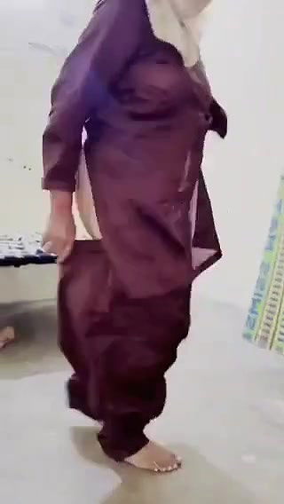Paki Hot Dance