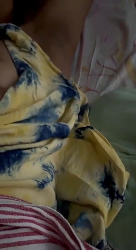 lankan beautiful wife boobs press