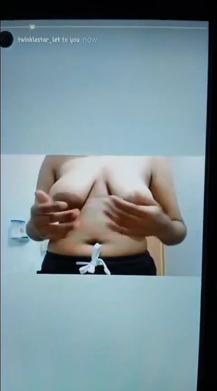 shaggy boobs horny gf oil applying boobs