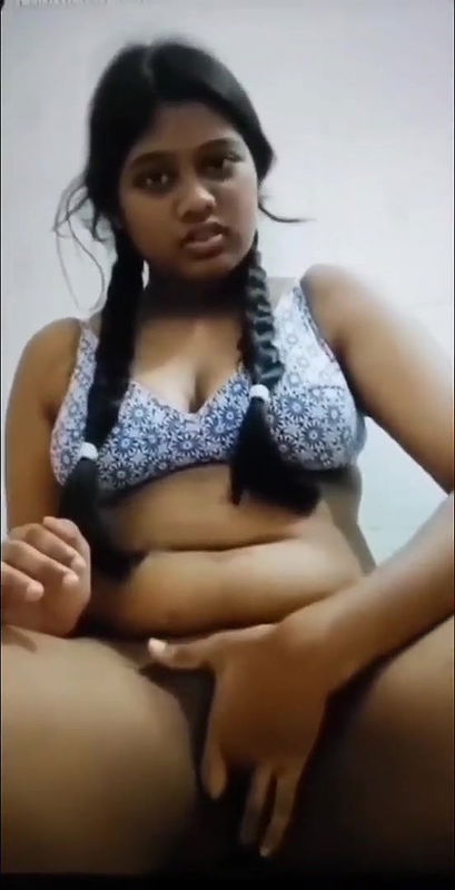 shaggy boobs horny gf fingering