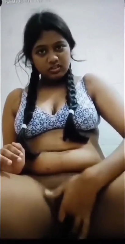 shaggy boobs horny gf fingering