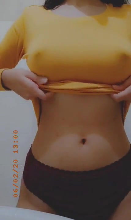 young cute boobs girl showing