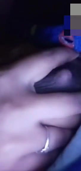 bangladeshi girl trisha showing her boobs to boyfriend in video calling