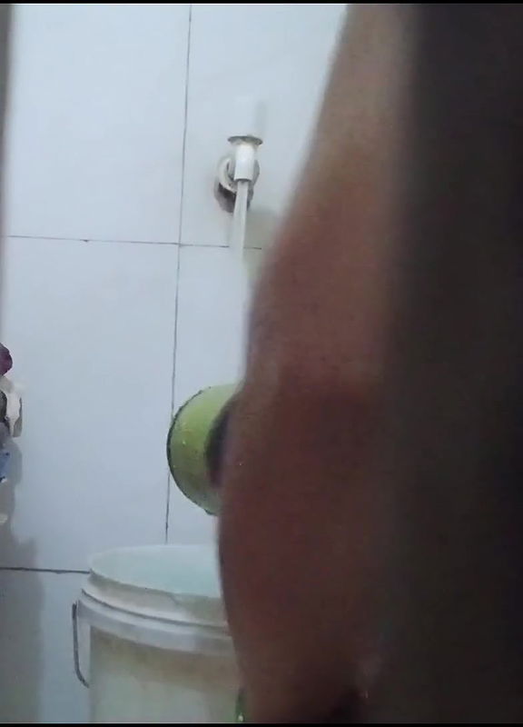 bathing secret recording boobs show