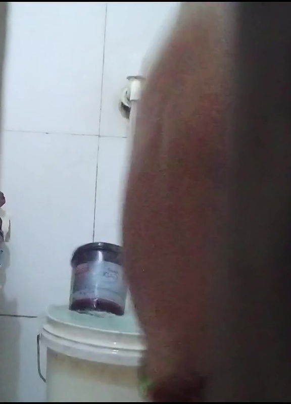 bathing secret recording boobs show