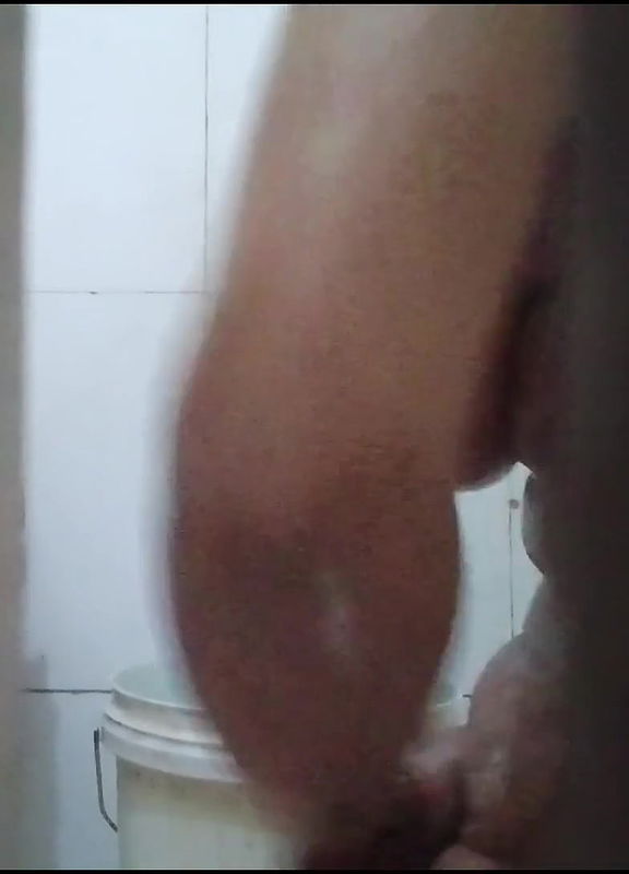 bathing secret recording boobs show