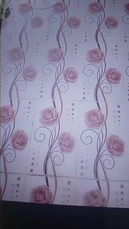 A big boobs Girl shower video