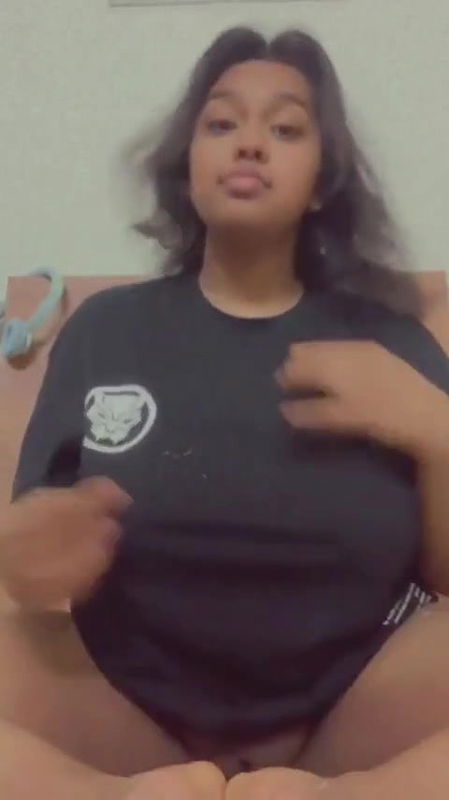 big boobs cute girl nude show