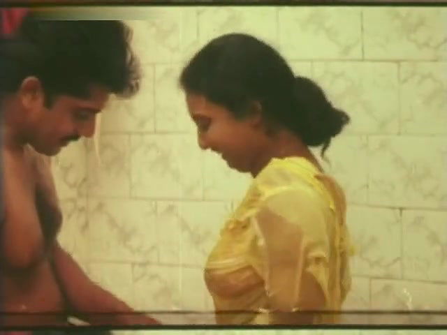 Roshini Bathroom Sex