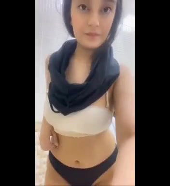 Chubby Horny Hijabi Girl Showing Videos Compilation 1