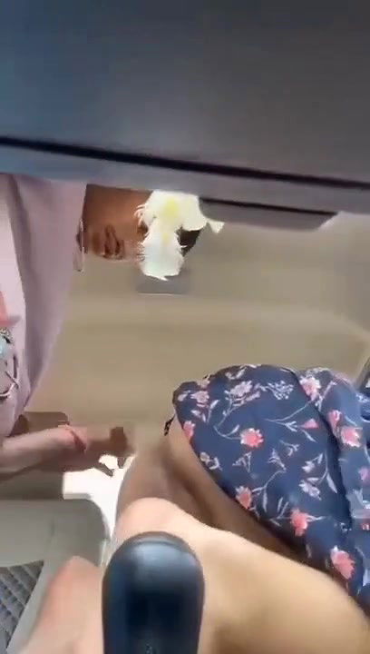 Indian Couple Enjoy Fucking Inside Car