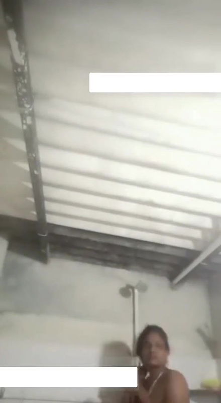 Mature Desi Aunty Taking Bath