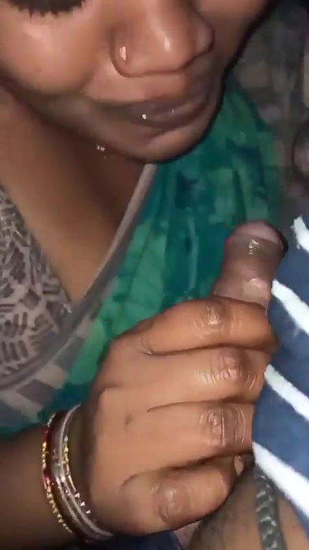 Desi bhabhi blowjob boyfriend Dick video clip 1