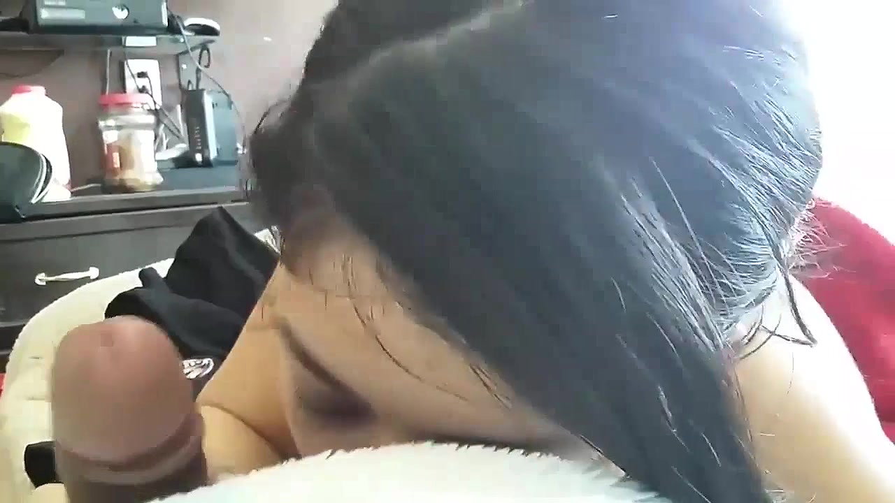 cute gf blowing bf