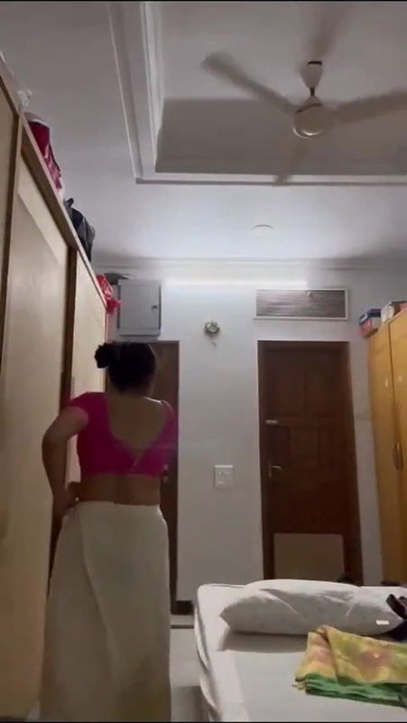 Marathi Girl Showing