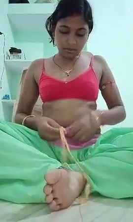 Newly married Bihari Bhabhi fingering