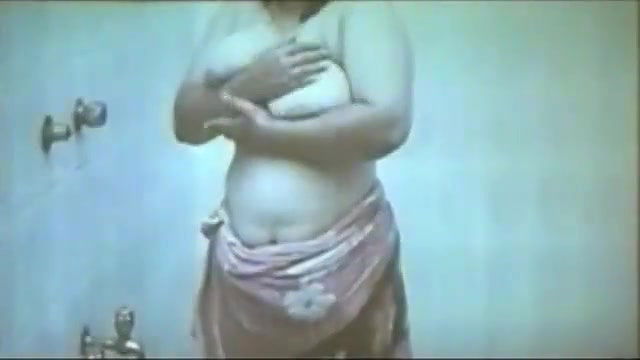 Sharmili Aunty Body Double