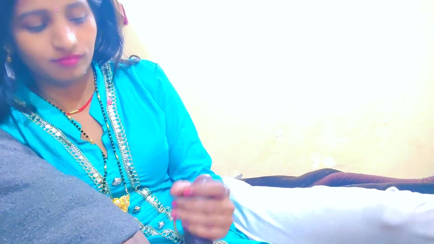 Bhabhi Giving Blowjob