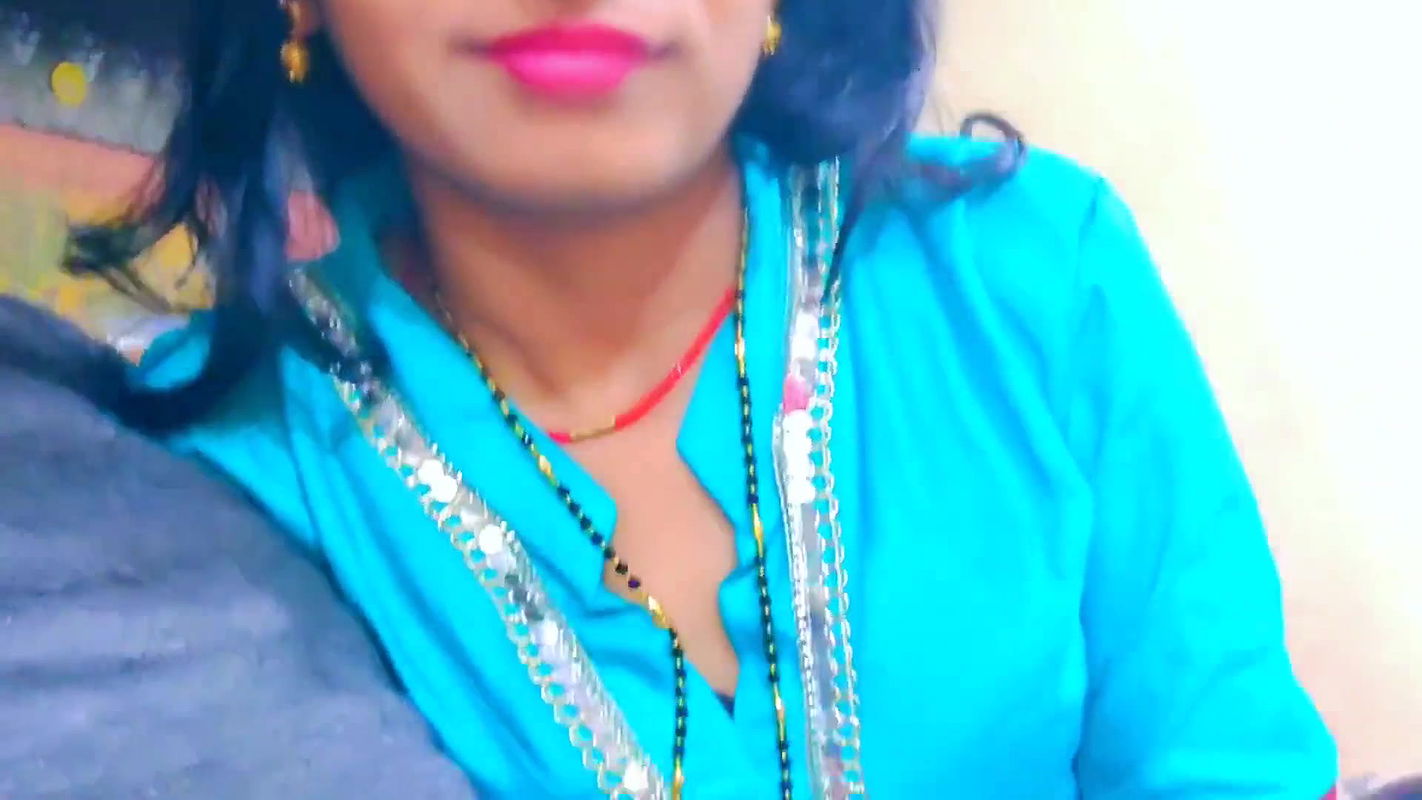 Bhabhi Giving Blowjob