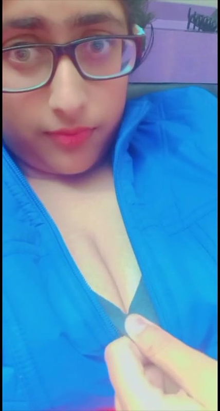 Big Boobs Girl Showing